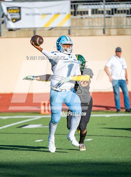 Thumbnail 3 in Patrick Henry vs. University City (CIF SDS Division 4 finals) photogallery.