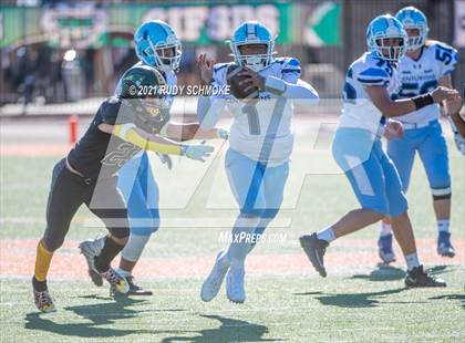 Thumbnail 2 in Patrick Henry vs. University City (CIF SDS Division 4 finals) photogallery.