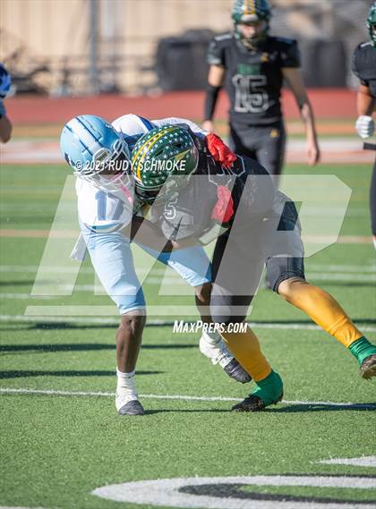 Thumbnail 2 in Patrick Henry vs. University City (CIF SDS Division 4 finals) photogallery.
