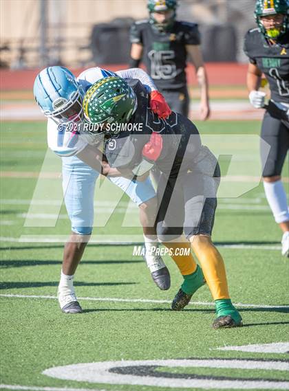 Thumbnail 3 in Patrick Henry vs. University City (CIF SDS Division 4 finals) photogallery.