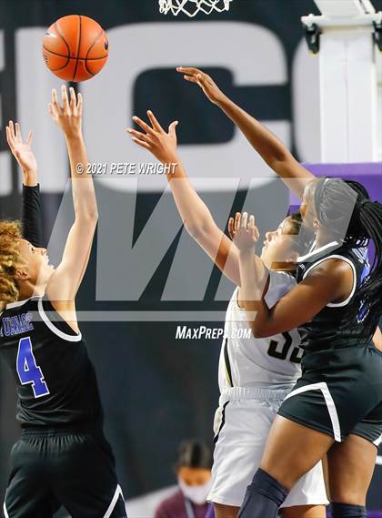Thumbnail 3 in Westlake vs. Paul VI (GEICO Nationals) photogallery.