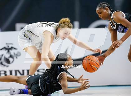 Thumbnail 1 in Westlake vs. Paul VI (GEICO Nationals) photogallery.