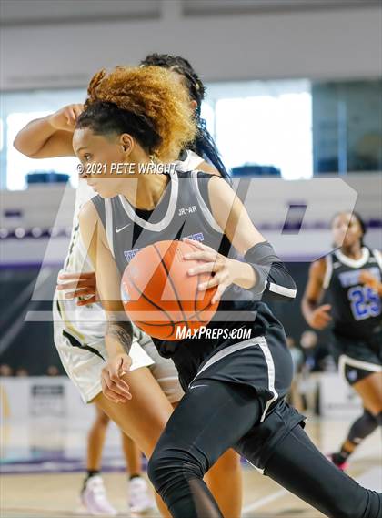 Thumbnail 1 in Westlake vs. Paul VI (GEICO Nationals) photogallery.