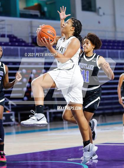 Thumbnail 1 in Westlake vs. Paul VI (GEICO Nationals) photogallery.