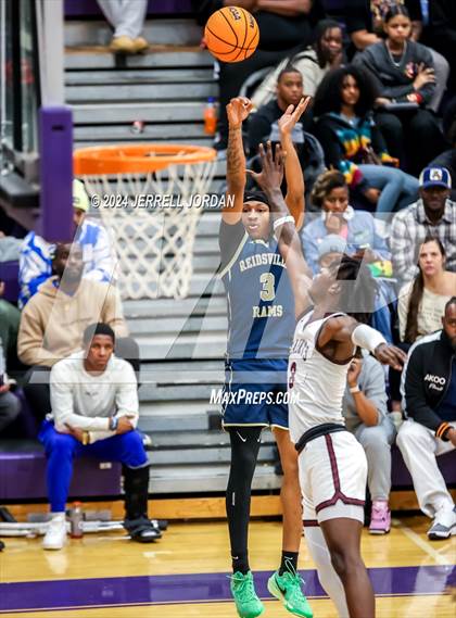 Thumbnail 1 in Reidsville vs St. Anne's-Belfield (John Wall Holiday Invitational) photogallery.