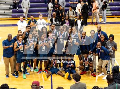 Thumbnail 3 in Reidsville vs St. Anne's-Belfield (John Wall Holiday Invitational) photogallery.