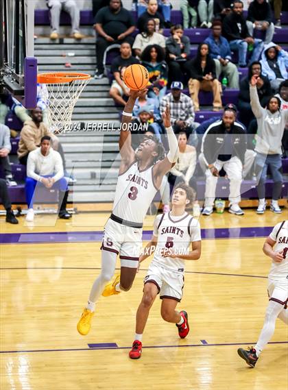 Thumbnail 2 in Reidsville vs St. Anne's-Belfield (John Wall Holiday Invitational) photogallery.