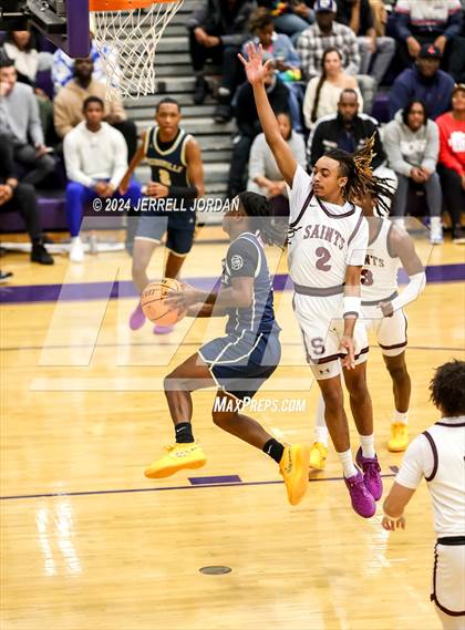 Thumbnail 3 in Reidsville vs St. Anne's-Belfield (John Wall Holiday Invitational) photogallery.