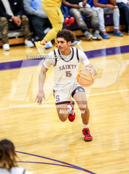 Thumbnail 3 in Reidsville vs St. Anne's-Belfield (John Wall Holiday Invitational) photogallery.