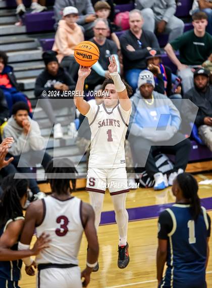 Thumbnail 2 in Reidsville vs St. Anne's-Belfield (John Wall Holiday Invitational) photogallery.