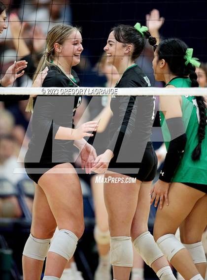 Thumbnail 3 in Southlake Carroll vs Keller photogallery.