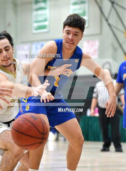 Thumbnail 3 in Pierce vs. Pioneer (Steve Cauchi Ram Jam) photogallery.