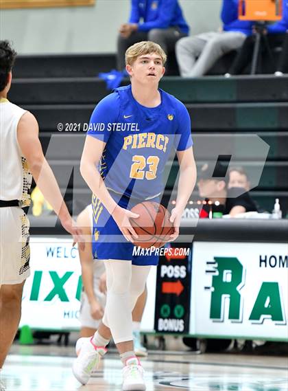 Thumbnail 3 in Pierce vs. Pioneer (Steve Cauchi Ram Jam) photogallery.