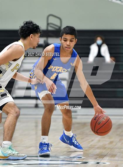 Thumbnail 3 in Pierce vs. Pioneer (Steve Cauchi Ram Jam) photogallery.