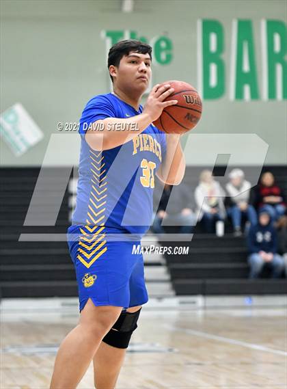Thumbnail 2 in Pierce vs. Pioneer (Steve Cauchi Ram Jam) photogallery.