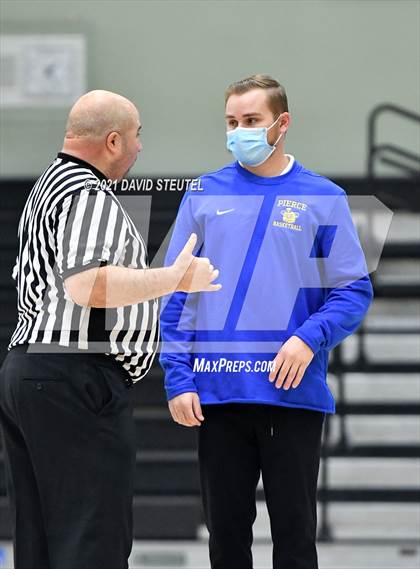 Thumbnail 2 in Pierce vs. Pioneer (Steve Cauchi Ram Jam) photogallery.