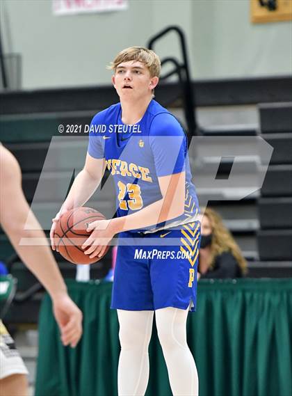 Thumbnail 3 in Pierce vs. Pioneer (Steve Cauchi Ram Jam) photogallery.