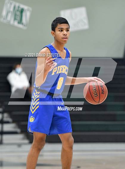 Thumbnail 2 in Pierce vs. Pioneer (Steve Cauchi Ram Jam) photogallery.