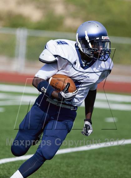 Thumbnail 2 in Madison @ Clairemont photogallery.