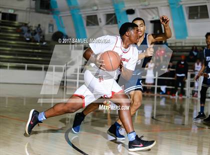 Thumbnail 1 in Hollywood vs Loyola (77th Annual Beverly Hills Tournament) photogallery.