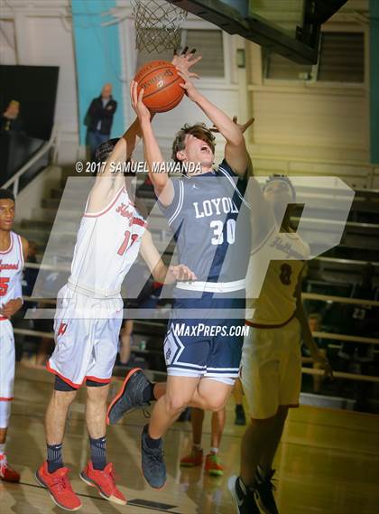 Thumbnail 2 in Hollywood vs Loyola (77th Annual Beverly Hills Tournament) photogallery.