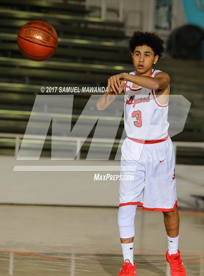 Thumbnail 1 in Hollywood vs Loyola (77th Annual Beverly Hills Tournament) photogallery.