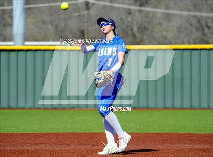 Thumbnail 1 in Rains vs. Plano West photogallery.