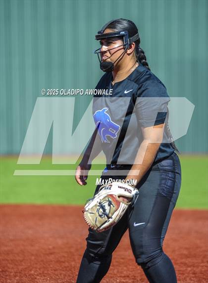 Thumbnail 3 in Rains vs. Plano West photogallery.