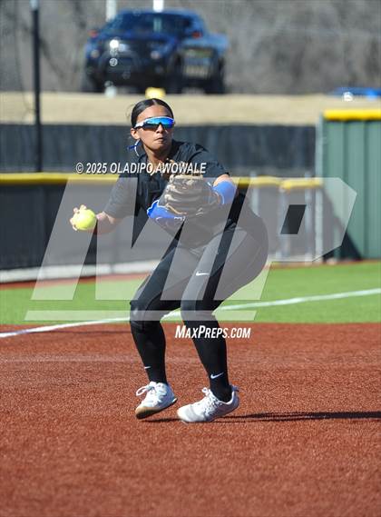 Thumbnail 3 in Rains vs. Plano West photogallery.