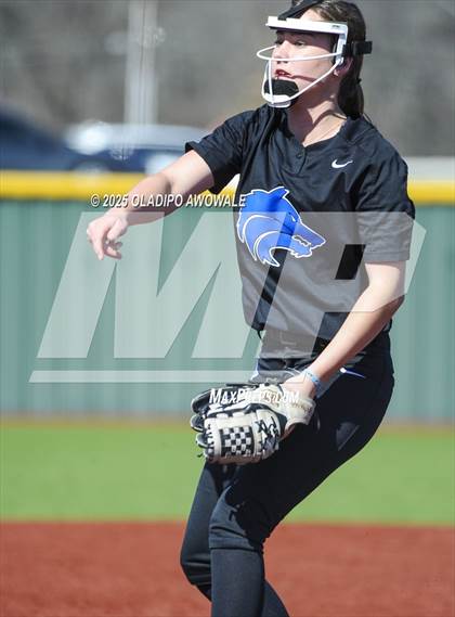 Thumbnail 1 in Rains vs. Plano West photogallery.