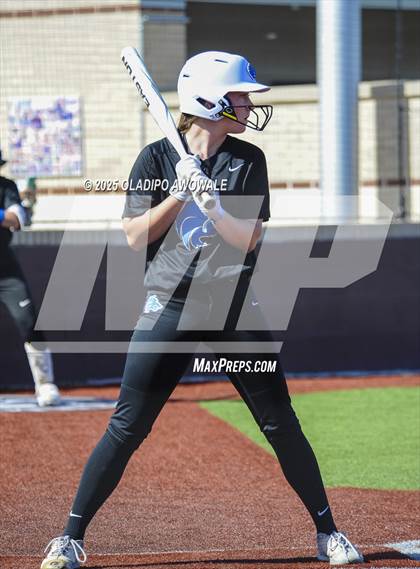 Thumbnail 2 in Rains vs. Plano West photogallery.