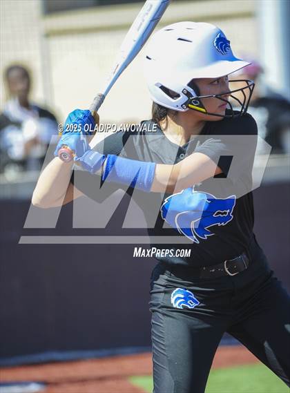Thumbnail 1 in Rains vs. Plano West photogallery.
