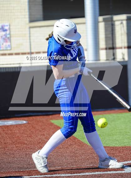 Thumbnail 1 in Rains vs. Plano West photogallery.