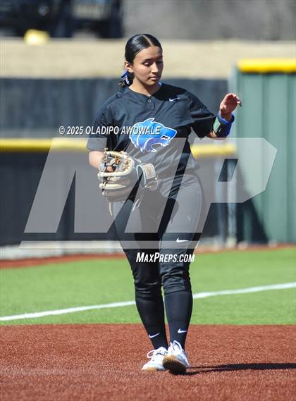 Thumbnail 3 in Rains vs. Plano West photogallery.