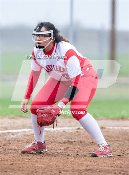 Thumbnail 3 in Sharyland vs Pharr-San Juan-Alamo South West (La Joya Tournament) photogallery.