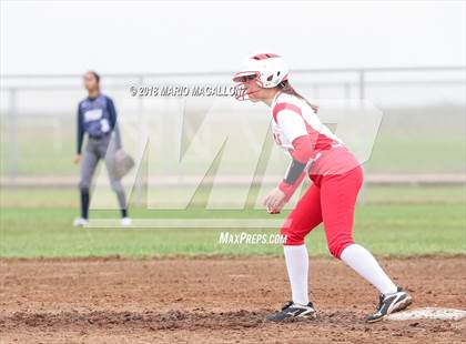 Thumbnail 2 in Sharyland vs Pharr-San Juan-Alamo South West (La Joya Tournament) photogallery.