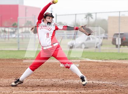 Thumbnail 2 in Sharyland vs Pharr-San Juan-Alamo South West (La Joya Tournament) photogallery.