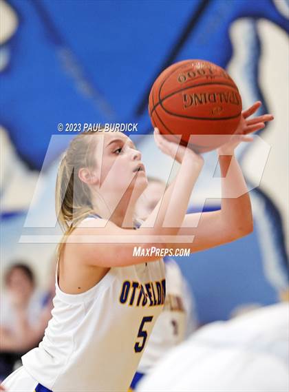 Thumbnail 3 in Otto-Eldred vs. Monessen (PIAA Class A First Round) photogallery.