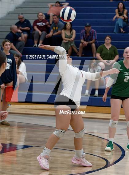 Thumbnail 1 in FR: Mountain Ridge @ Pinnacle photogallery.