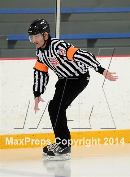 Thumbnail 1 in Amity Regional vs. North Haven (SCC-SWC DII Semifinal) photogallery.