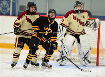 Thumbnail 3 in Amity Regional vs. North Haven (SCC-SWC DII Semifinal) photogallery.