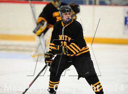 Thumbnail 3 in Amity Regional vs. North Haven (SCC-SWC DII Semifinal) photogallery.