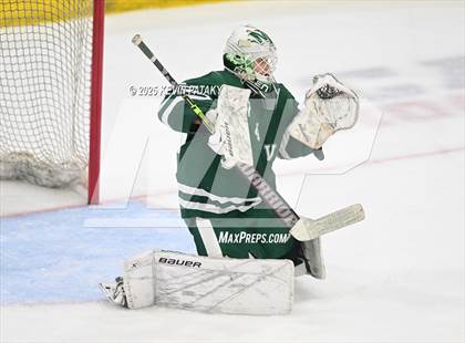 Thumbnail 1 in New Milford vs. Conard (CIAC DIII Semifinal) photogallery.