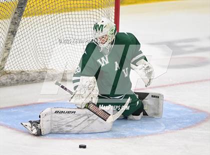 Thumbnail 1 in New Milford vs. Conard (CIAC DIII Semifinal) photogallery.