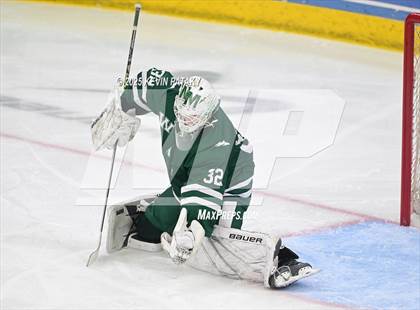 Thumbnail 2 in New Milford vs. Conard (CIAC DIII Semifinal) photogallery.