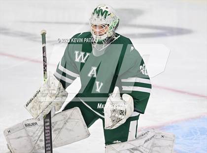 Thumbnail 3 in New Milford vs. Conard (CIAC DIII Semifinal) photogallery.