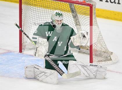 Thumbnail 2 in New Milford vs. Conard (CIAC DIII Semifinal) photogallery.