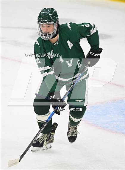 Thumbnail 1 in New Milford vs. Conard (CIAC DIII Semifinal) photogallery.