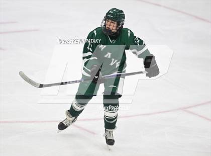 Thumbnail 1 in New Milford vs. Conard (CIAC DIII Semifinal) photogallery.