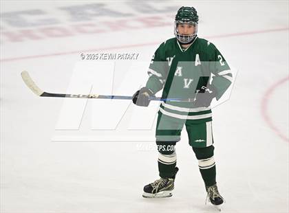 Thumbnail 3 in New Milford vs. Conard (CIAC DIII Semifinal) photogallery.